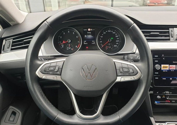 Volkswagen Passat cena 94900 przebieg: 99019, rok produkcji 2021 z Warszawa małe 407